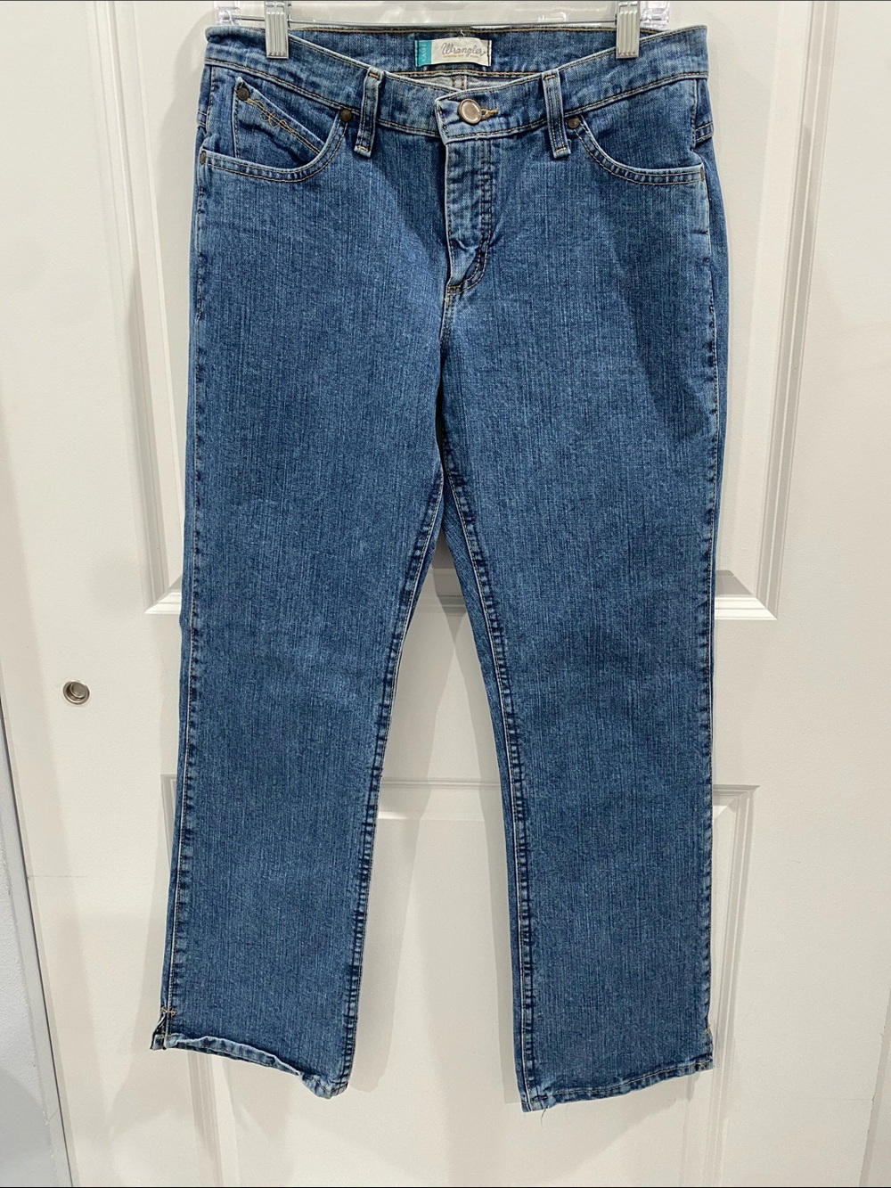 Wrangler Cash Cowgirl Cut Classic Straight Leg Medium Blue Jeans 7/8 x 30 - Picture 4 of 16